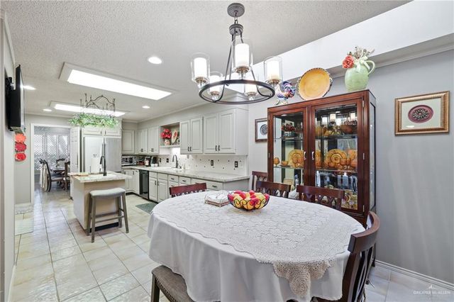 105 E Austin Avenue, Harlingen, TX 78550