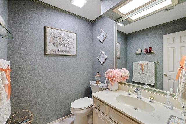 105 E Austin Avenue, Harlingen, TX 78550