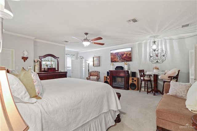 105 E Austin Avenue, Harlingen, TX 78550