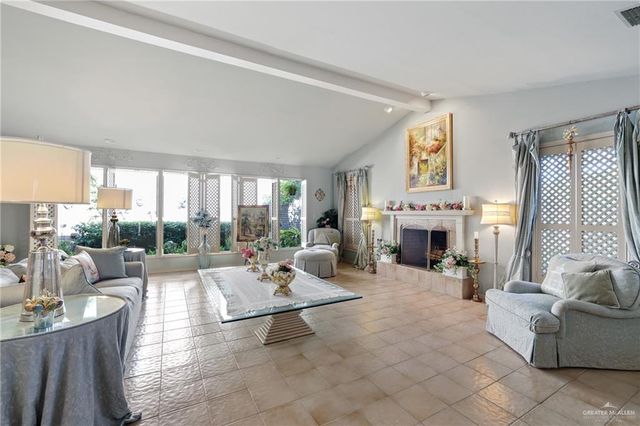 105 E Austin Avenue, Harlingen, TX 78550