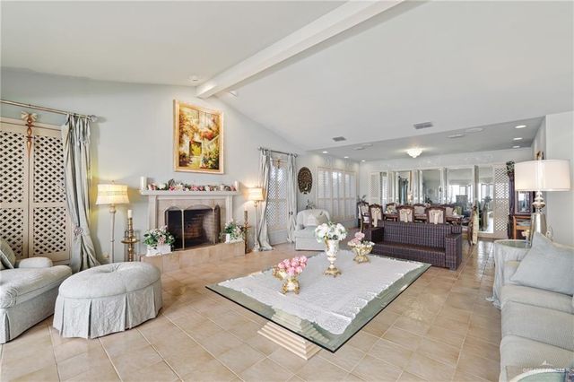 105 E Austin Avenue, Harlingen, TX 78550