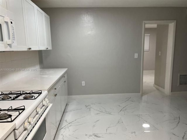 4300 SW 67th Ave 21, Miami, FL 33155