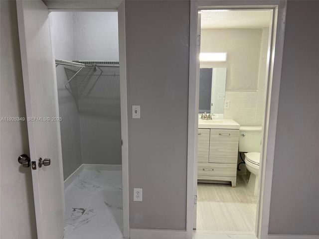 4300 SW 67th Ave 21, Miami, FL 33155