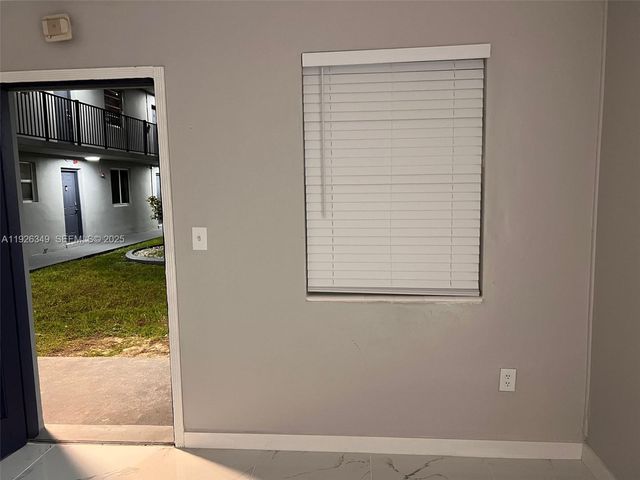 4300 SW 67th Ave 21, Miami, FL 33155