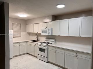 4300 SW 67th Ave 21, Miami, FL 33155