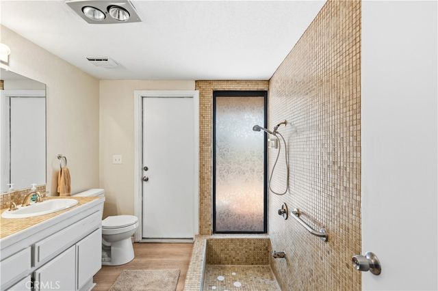 30619 Early Round Drive, Canyon Lake, CA 92587