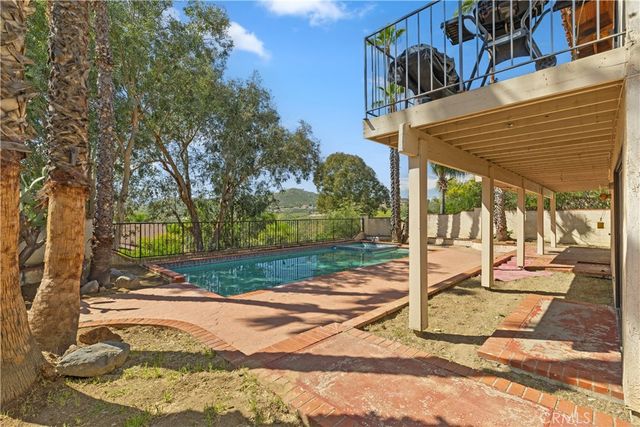 30619 Early Round Drive, Canyon Lake, CA 92587