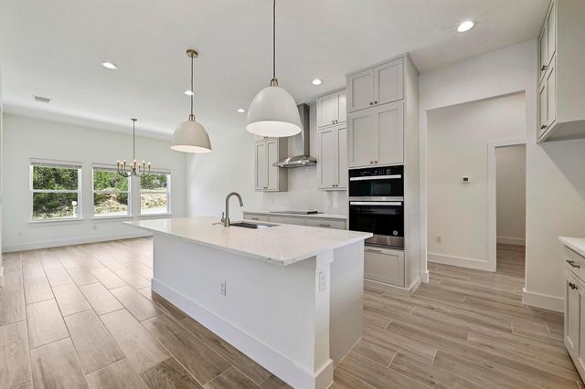 2803 Wilson Ave, Lago Vista, TX 78645