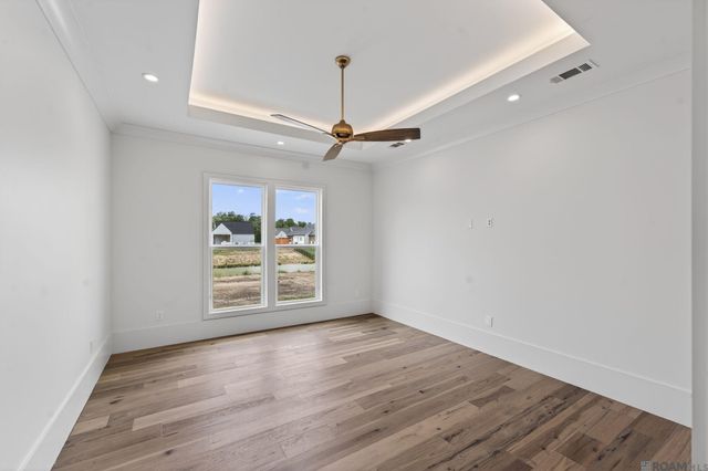 16053 Leni Dr, Prairieville, LA 70769