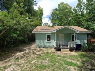 695 Grimes Avenue, Silsbee, TX 77656