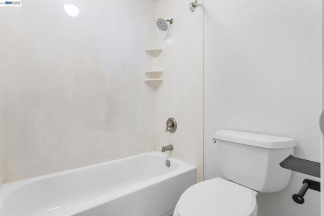 1044 Mohr Ln D, Concord, CA 94518