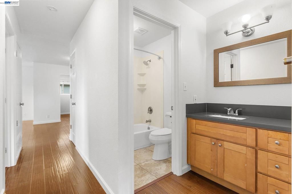 Image 10 of property listing at 1044 Mohr Ln D, Concord, CA 94518