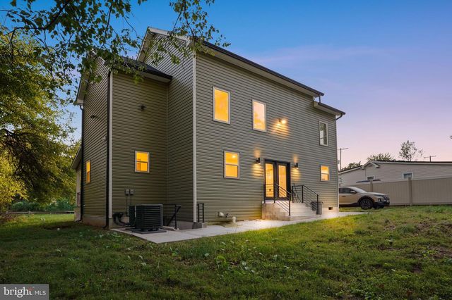 15001 DARNESTOWN RD, Germantown, MD 20874