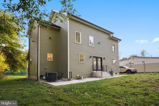 15001 DARNESTOWN RD, Germantown, MD 20874