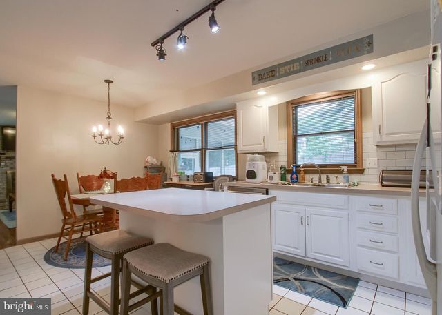 3 LIBERTY DRIVE, Mount Holly Springs, PA 17065
