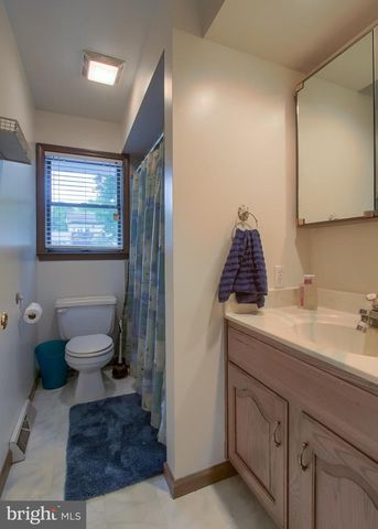 3 LIBERTY DRIVE, Mount Holly Springs, PA 17065