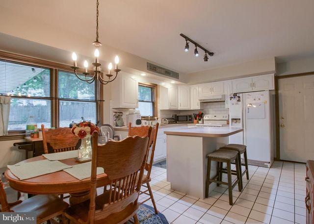 3 LIBERTY DRIVE, Mount Holly Springs, PA 17065