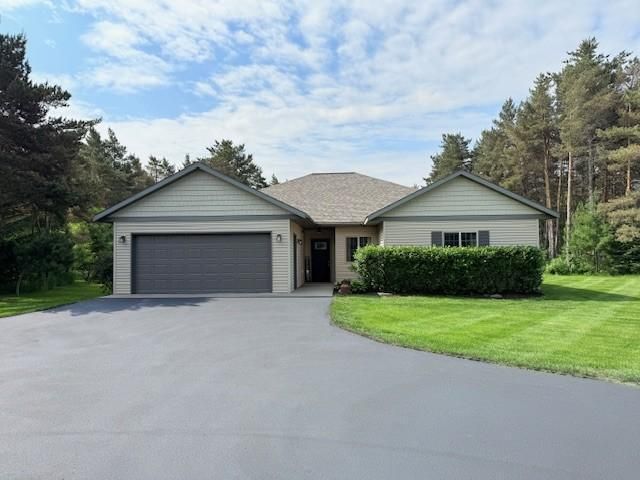 4648 Scotchpine Court NW, Bemidji, MN 56601