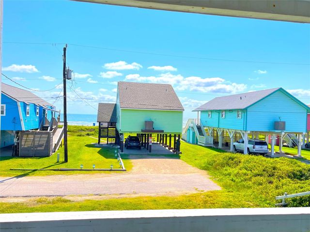 2619 Swan Court, Surfside Beach, TX 77541