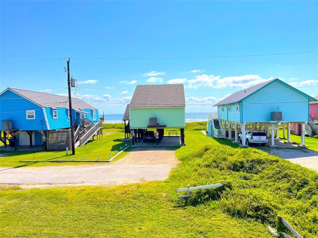 2619 Swan Court, Surfside Beach, TX 77541