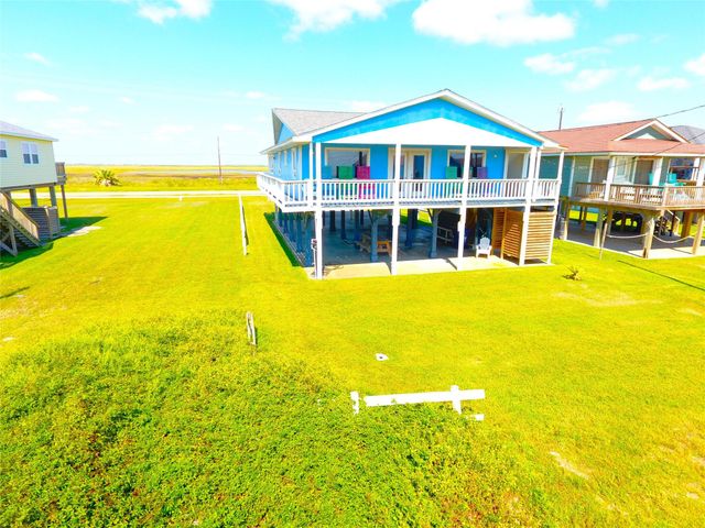 2619 Swan Court, Surfside Beach, TX 77541