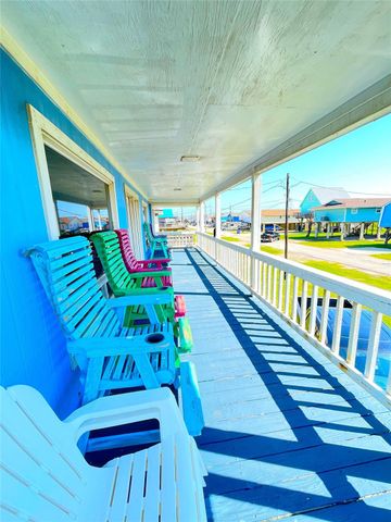 2619 Swan Court, Surfside Beach, TX 77541