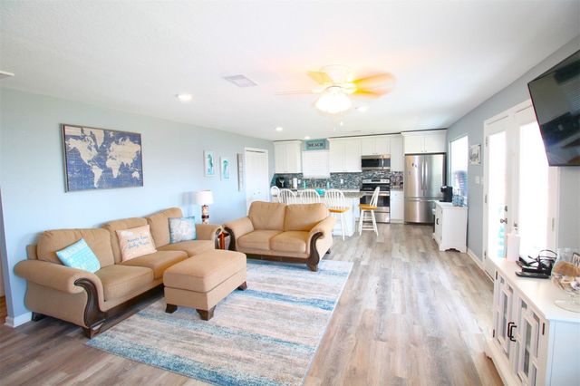 2619 Swan Court, Surfside Beach, TX 77541