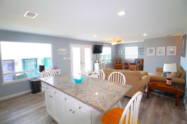 2619 Swan Court, Surfside Beach, TX 77541
