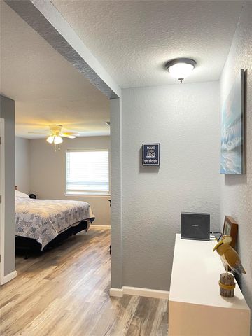 2619 Swan Court, Surfside Beach, TX 77541
