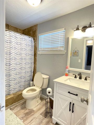 2619 Swan Court, Surfside Beach, TX 77541