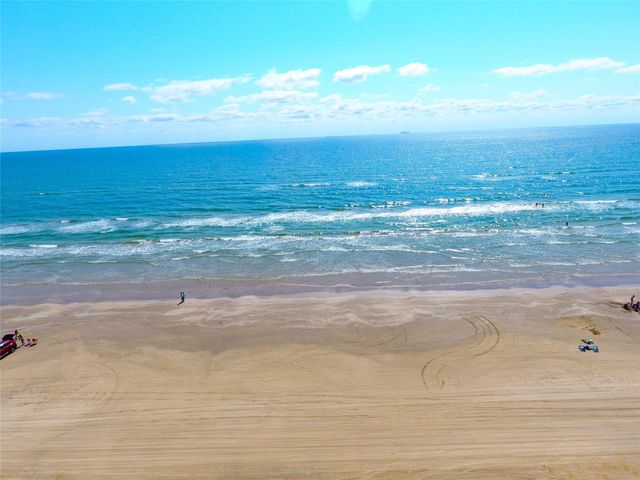 2619 Swan Court, Surfside Beach, TX 77541