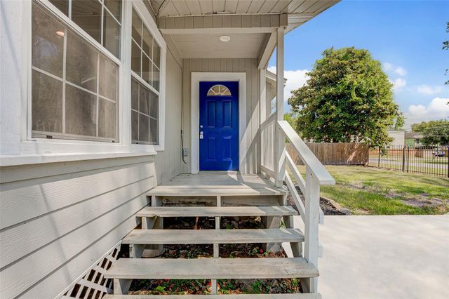 8709 Knox Street A, Houston, TX 77088