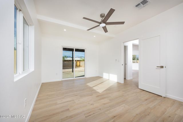 1515 S Avenida Sirio, Tucson, AZ 85710