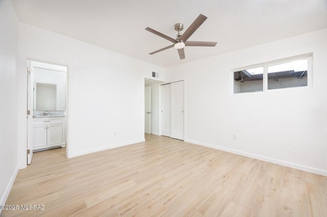 1515 S Avenida Sirio, Tucson, AZ 85710