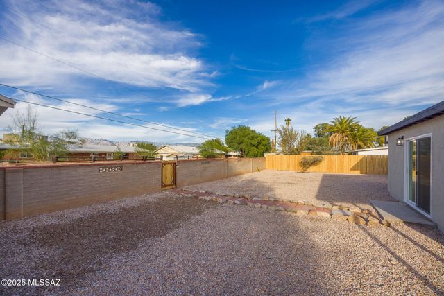 1515 S Avenida Sirio, Tucson, AZ 85710