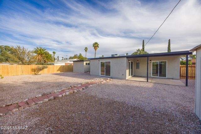 1515 S Avenida Sirio, Tucson, AZ 85710