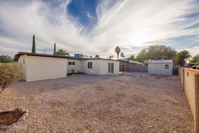 1515 S Avenida Sirio, Tucson, AZ 85710