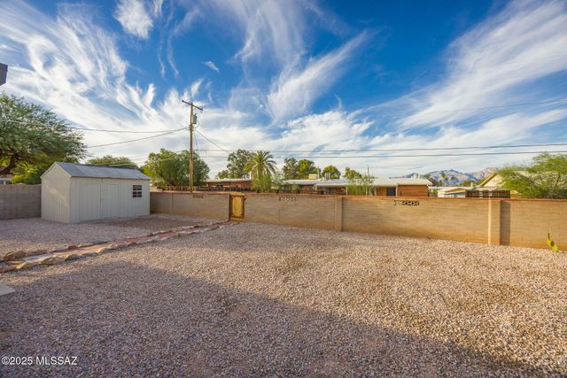 1515 S Avenida Sirio, Tucson, AZ 85710