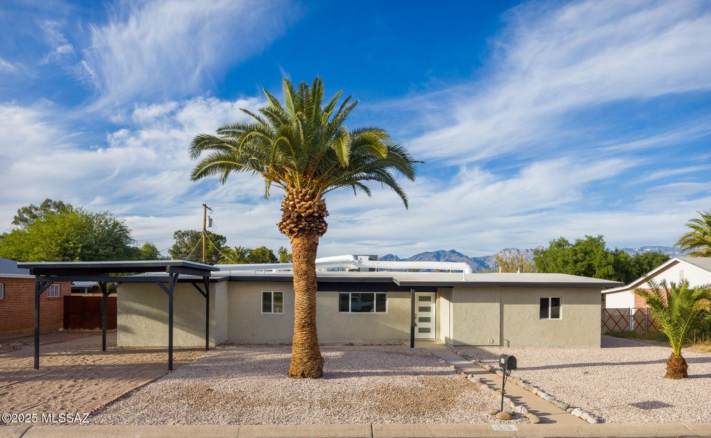 1515 S Avenida Sirio, Tucson, AZ 85710