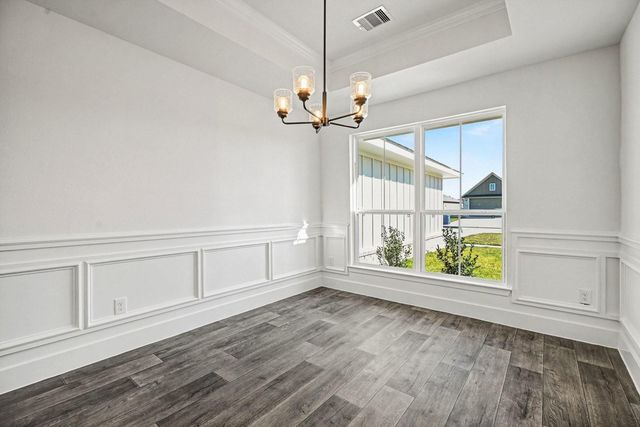 720 Greystone Lane, Angleton, TX 77515