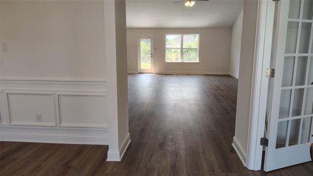 720 Greystone Lane, Angleton, TX 77515