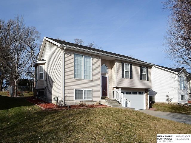 1421 SW 36 Street, Lincoln, NE 68522