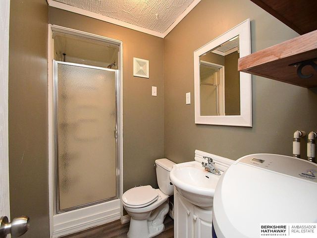 1421 SW 36 Street, Lincoln, NE 68522