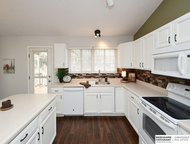 1421 SW 36 Street, Lincoln, NE 68522