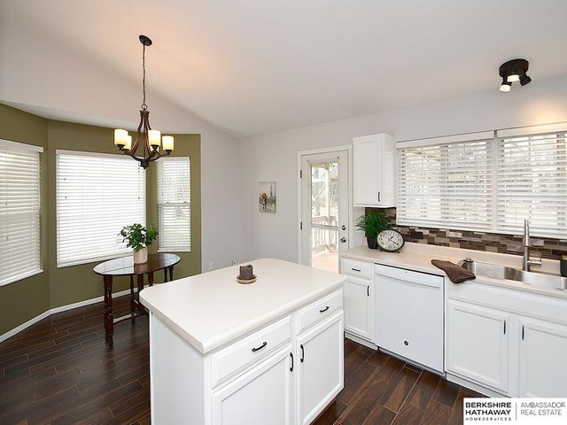 1421 SW 36 Street, Lincoln, NE 68522