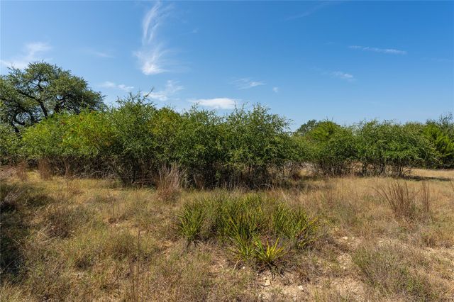 103 Ira Long, Blanco, TX 78606