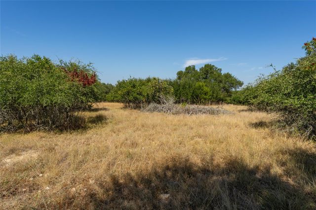 103 Ira Long, Blanco, TX 78606