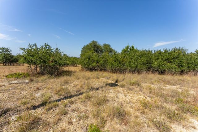 103 Ira Long, Blanco, TX 78606