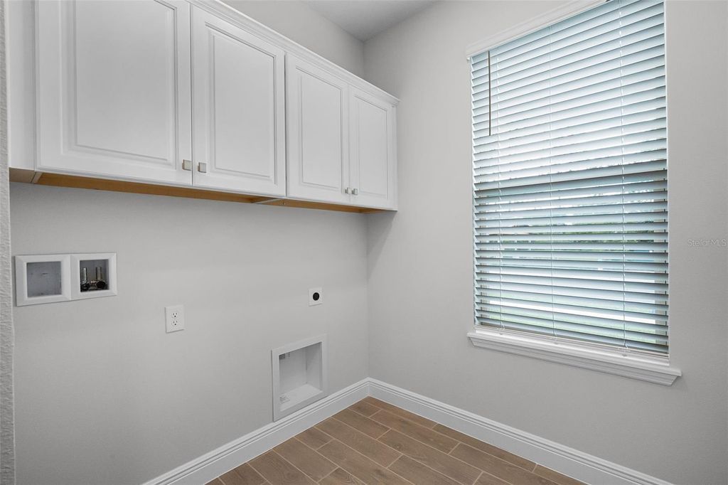 Image 22 of property listing at 11893 SHINE VIEW LANE, Winter Garden, FL 34787