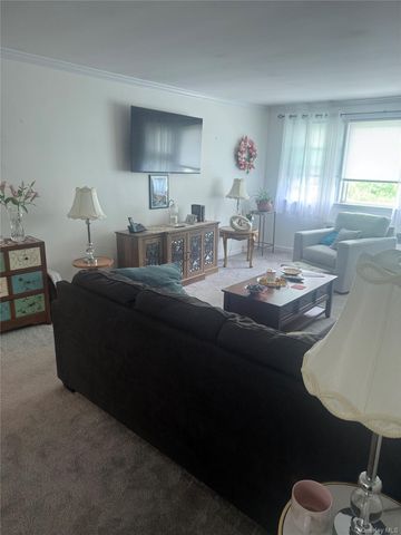 27 Avon Circle D, Port Chester, NY 10573